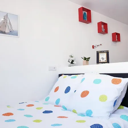 All-in-one Hyper Centre *